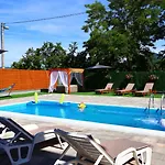 Villa Crystal *