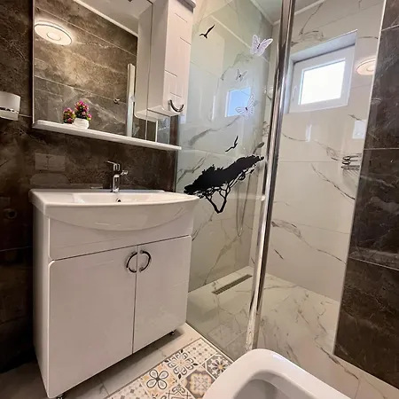 Crystal Villa *